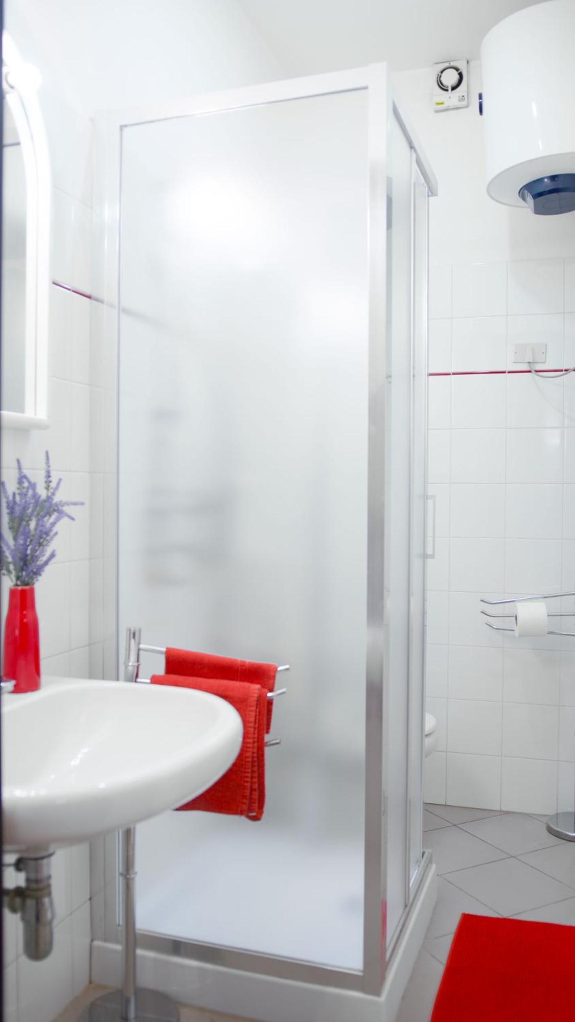 The Relax Apartment - Le Ca De Boron มอนตังญานา ภายนอก รูปภาพ